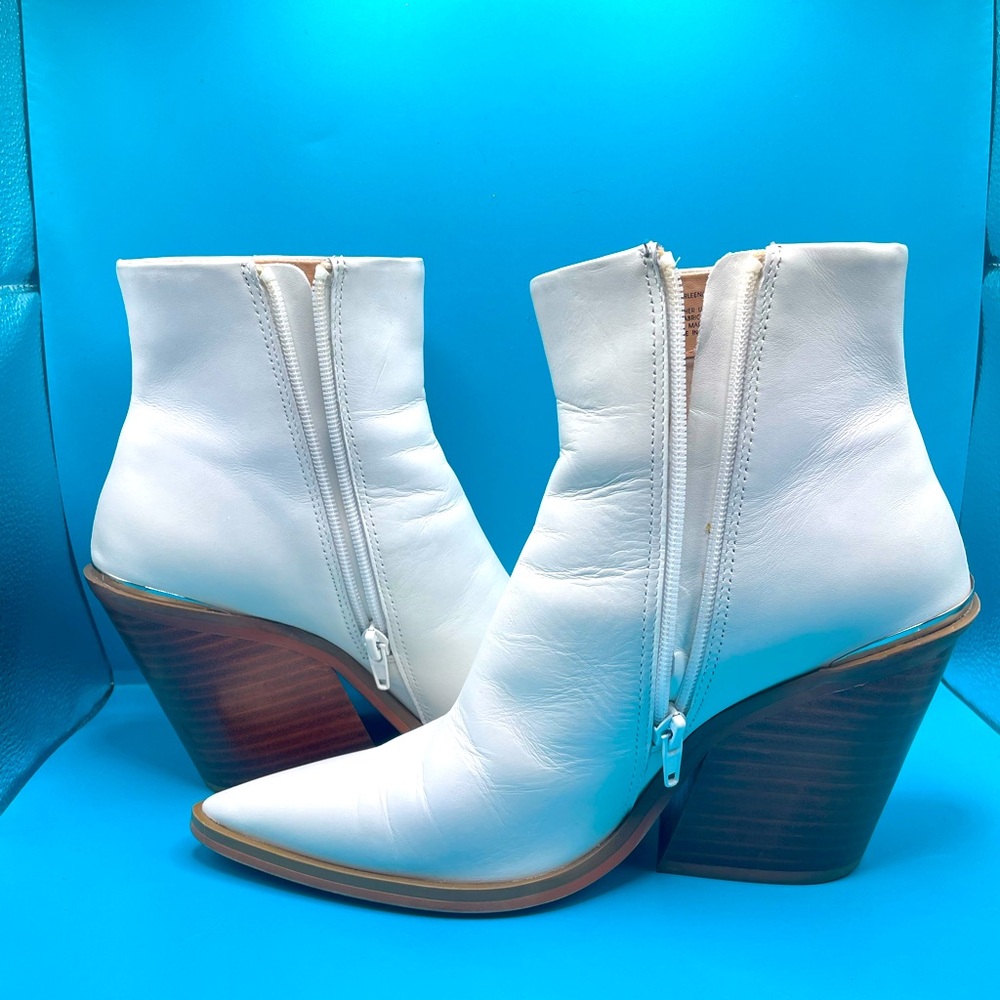 Steve Madden Charleen white cowboy boots